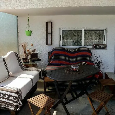 Papaelias Appartement *
