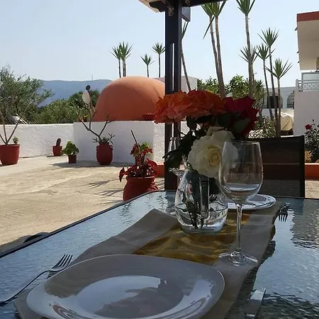 Papaelias Appartement *